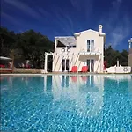 Castello Di Vista With Pool And Starlink Wifi 빌라 *